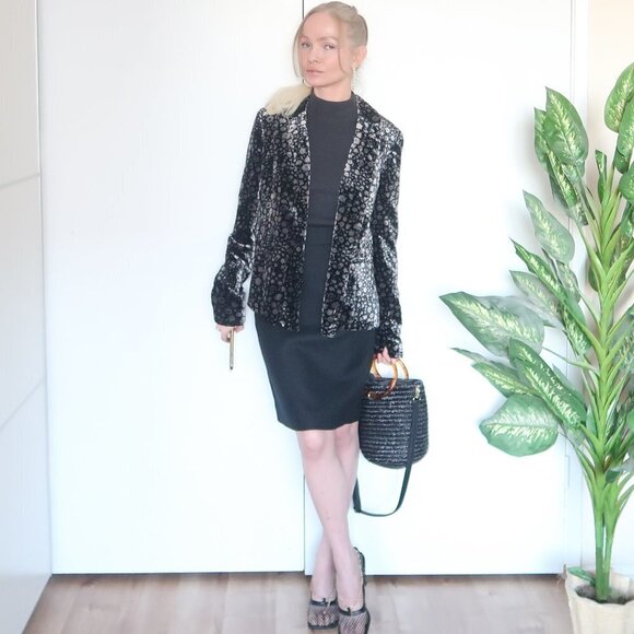 Anthropologie Elevenses Black Velvet Floral Single Breasted Blazer / Jacket - Picture 4 of 14